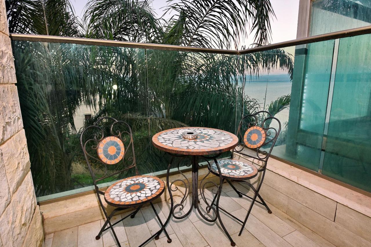 Nofim Suites ทิเบเรียส ภายนอก รูปภาพ